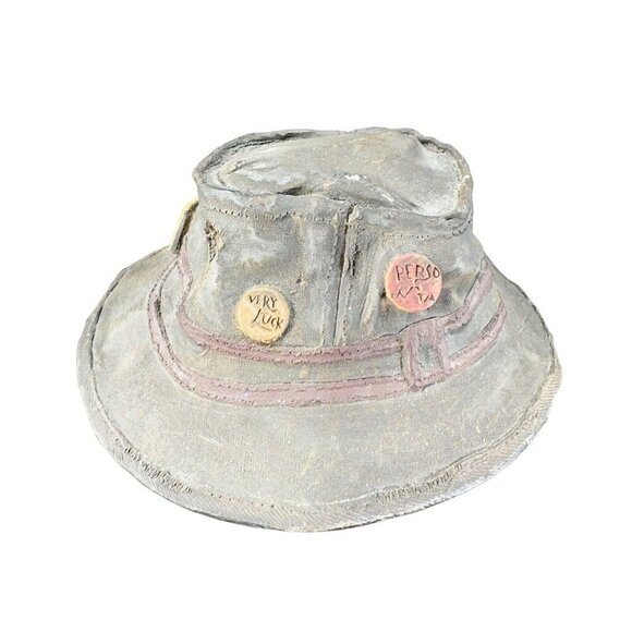 Desktop Bucket Boonie Fishing Hat Paperweight Polyresin Keypoint Signed Kip 08 - Picture 2 of 16